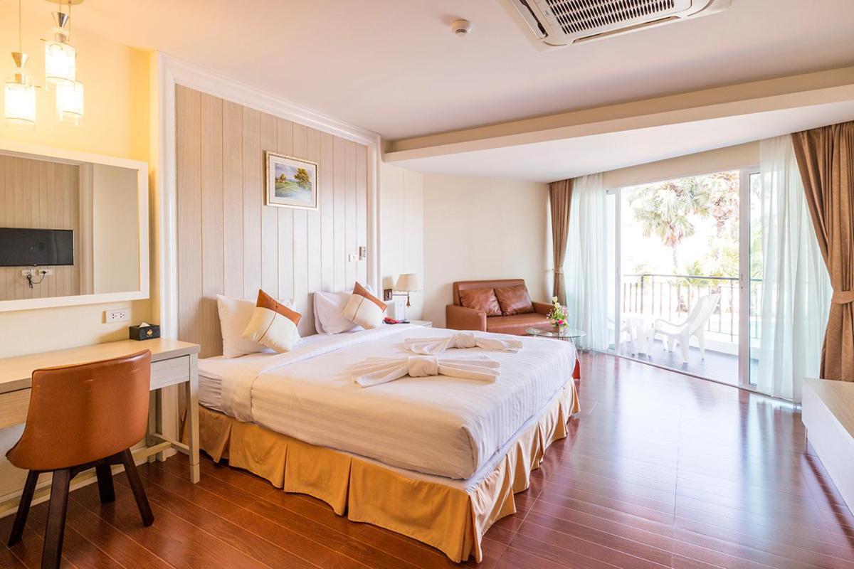Saint Tropez Beach Hotel Чантабури Экстерьер фото